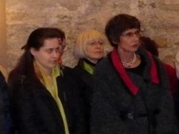 die Knstlerinnen Sabine Krist und Brigitte Petry  Kunst im Karner - St. Othmar