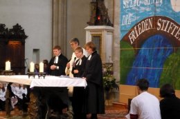 Evangelischer Familiengottesdienst in St. Othmar  Kunst im Karner