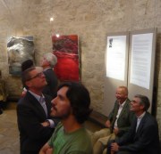 Vernissage: Ich hebe meine Augen auf zu den Bergen – Bilder von Herbert Brandl © Kunst im Karner