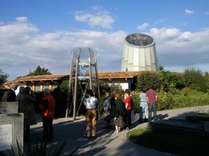 Heilige Rume? - Moderne Sakralbauten / Exkursion Friedhofskapelle in Brunn am Gebirge  Kunst im Karner