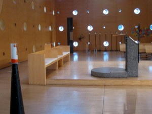 Heilige Räume? - Moderne Sakralbauten / Donaucity Kirche © Kunst im Karner