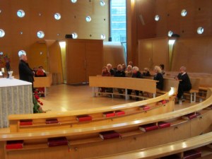 Heilige Rume? - Moderne Sakralbauten / Donaucity Kirche  Kunst im Karner