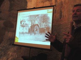 WASSER DES LEBENS - Florin Florineth: Der Mdlingbach und seine Stadt  Kunst im Karner - St, Othmar