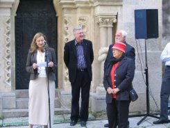 Vernissage - Doris Frass, Carl Aigner, Adolf Frohner und Gattin © Kunst im Karner - St. Othmar