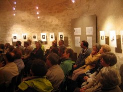 An diesem Informationsabend gab es ca. 50 interessierte Besucher  Kunst im Karner - St. Othmar