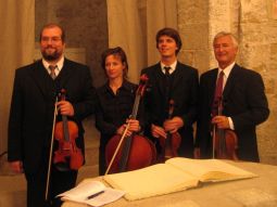 W.A. Mozart: Streichquartette & Reisebriefe mit dem Ensemble "Kammerton Wien" © Kunst im Karner - St. Othmar