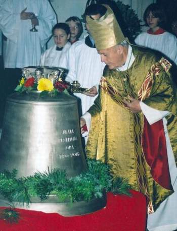 Salbung der Glocke