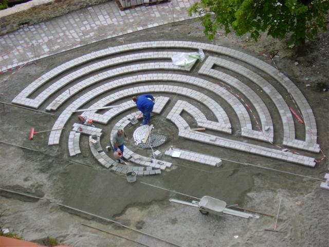 Labyrinth am Kirchenplatz