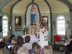 Peter bei der Messe in der Kapelle Maria Einsiedeln am Unterberg, am 2. Tag der Pfarrwallfahrt 2004