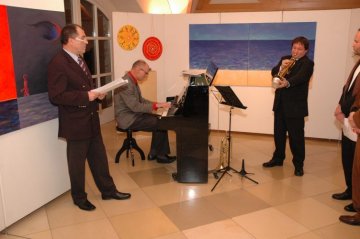 Musikalische Umrahmung: Dir. Mag. Reinmar Wolf und Josef Hofbauer -  Vernissage: "Zwischen den Worten"  Polnische Gemeinde in der Pfarre St. Othmar