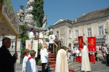 Swieto Wiary w Boze Cialo / Glaubensfest zu Fronleichnam - Polnische Gemeinde in der Pfarre St. Othmar