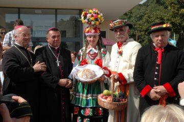 Lekcja historii na polskich dozynkach na  Kahlenbergu 2008 - Polska Wsplnota w Parafii St. Othmar