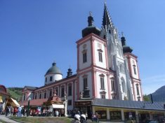 Basilika Mariazell - Fu�wallfahrt nach Mariazell 2007 � Pfarre St. Othmar in M�dling