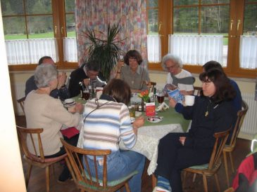 Abendessen im Furtnerhof auf der Haselrast - Fu�wallfahrt nach Mariazell 2008 � Pfarre St. Othmar in M�dling
