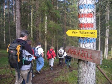 vor der Kalten Kuchl - Fu�wallfahrt nach Mariazell 2008 � Pfarre St. Othmar in M�dling