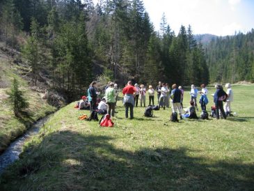 Andacht "Wasser des Lebens" an der Gr�nen Schwarza bei den Weras�der Wiesen - Fu�wallfahrt nach Mariazell 2008 � Pfarre St. Othmar in M�dling