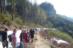 unterhalb der Leitermauern  <> Fusswallfahrt nach Mariazell 2009 � Pfarre St. Othmar in M�dling