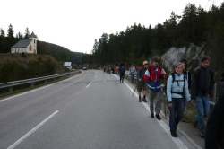 Kirche am Gscheid  <> Fusswallfahrt nach Mariazell 2009 � Pfarre St. Othmar in M�dling