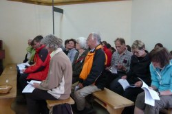 Hl. Mese "Der Auftrag des Auferstandenen - auch an uns?" in der Michaelskapelle  <> Fusswallfahrt nach Mariazell 2009 � Pfarre St. Othmar in M�dling