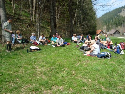 ZUM VERGR�SSERN DRAUFKLICKEN - Fusswallfahrt nach Mariazell 2010 � Pfarre St. Othmar in M�dling
