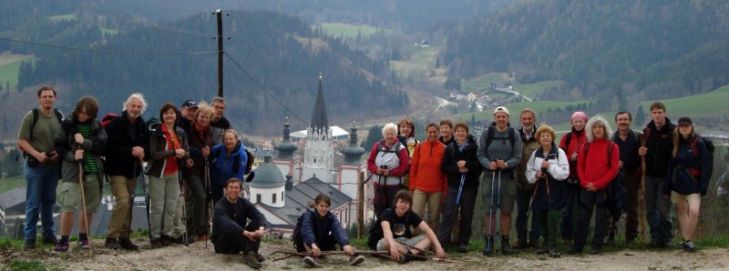 ZUM VERGR�SSERN DRAUFKLICKEN - Fusswallfahrt nach Mariazell 2010 � Pfarre St. Othmar in M�dling
