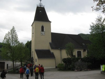 ZUM VERGR�SSERN DRAUFKLICKEN - Fusswallfahrt nach Mariazell 2011 � Pfarre St. Othmar in M�dling