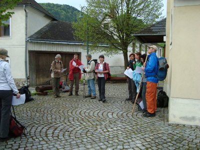 ZUM VERGR�SSERN DRAUFKLICKEN - Fusswallfahrt nach Mariazell 2011 � Pfarre St. Othmar in M�dling