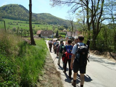 ZUM VERGR�SSERN DRAUFKLICKEN - Fusswallfahrt nach Mariazell 2012 � Pfarre St. Othmar in M�dling