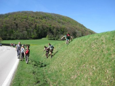 ZUM VERGR�SSERN DRAUFKLICKEN - Fusswallfahrt nach Mariazell 2012 � Pfarre St. Othmar in M�dling