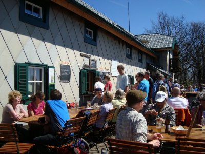 ZUM VERGR�SSERN DRAUFKLICKEN - Fusswallfahrt nach Mariazell 2012 � Pfarre St. Othmar in M�dling