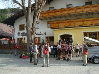 ZUM VERGR�SSERN DRAUFKLICKEN - Fusswallfahrt nach Mariazell 2012 � Pfarre St. Othmar in M�dling
