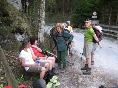 ZUM VERGR�SSERN DRAUFKLICKEN - Fusswallfahrt nach Mariazell 2012 � Pfarre St. Othmar in M�dling