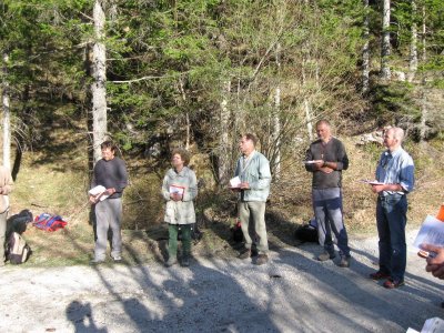 ZUM VERGR�SSERN DRAUFKLICKEN - Fusswallfahrt nach Mariazell 2012 � Pfarre St. Othmar in M�dling