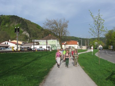 ZUM VERGR�SSERN DRAUFKLICKEN - Fusswallfahrt nach Mariazell 2013 � Pfarre St. Othmar in M�dling