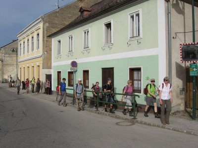 ZUM VERGR�SSERN DRAUFKLICKEN - Fusswallfahrt nach Mariazell 2013 � Pfarre St. Othmar in M�dling