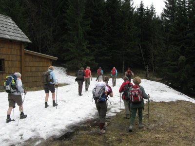 ZUM VERGR�SSERN DRAUFKLICKEN - Fusswallfahrt nach Mariazell 2013 � Pfarre St. Othmar in M�dling