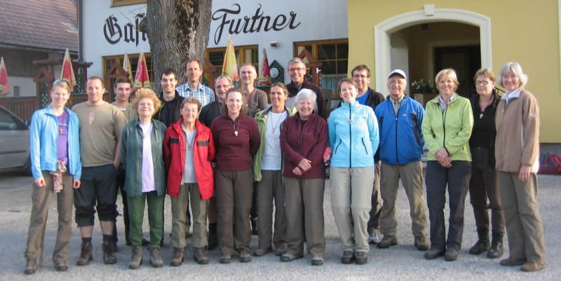 ZUM VERGR�SSERN DRAUFKLICKEN - Fusswallfahrt nach Mariazell 2013 � Pfarre St. Othmar in M�dling