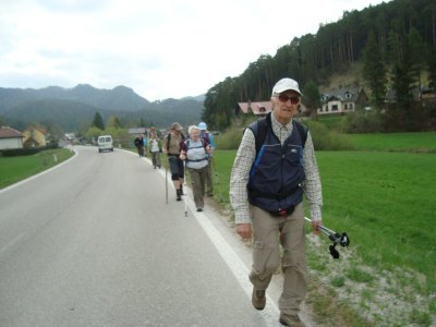 ZUM VERGR�SSERN DRAUFKLICKEN - Fusswallfahrt nach Mariazell 2013 � Pfarre St. Othmar in M�dling