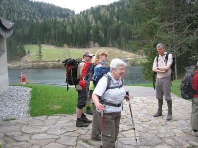 ZUM VERGR�SSERN DRAUFKLICKEN - Fusswallfahrt nach Mariazell 2013 � Pfarre St. Othmar in M�dling