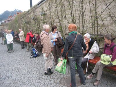 ZUM VERGR�SSERN DRAUFKLICKEN - Fusswallfahrt nach Mariazell 2013 � Pfarre St. Othmar in M�dling