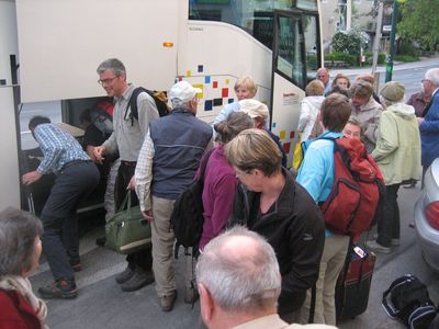 ZUM VERGR�SSERN DRAUFKLICKEN - Fusswallfahrt nach Mariazell 2013 � Pfarre St. Othmar in M�dling